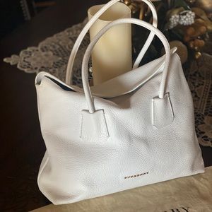 Burberry purse